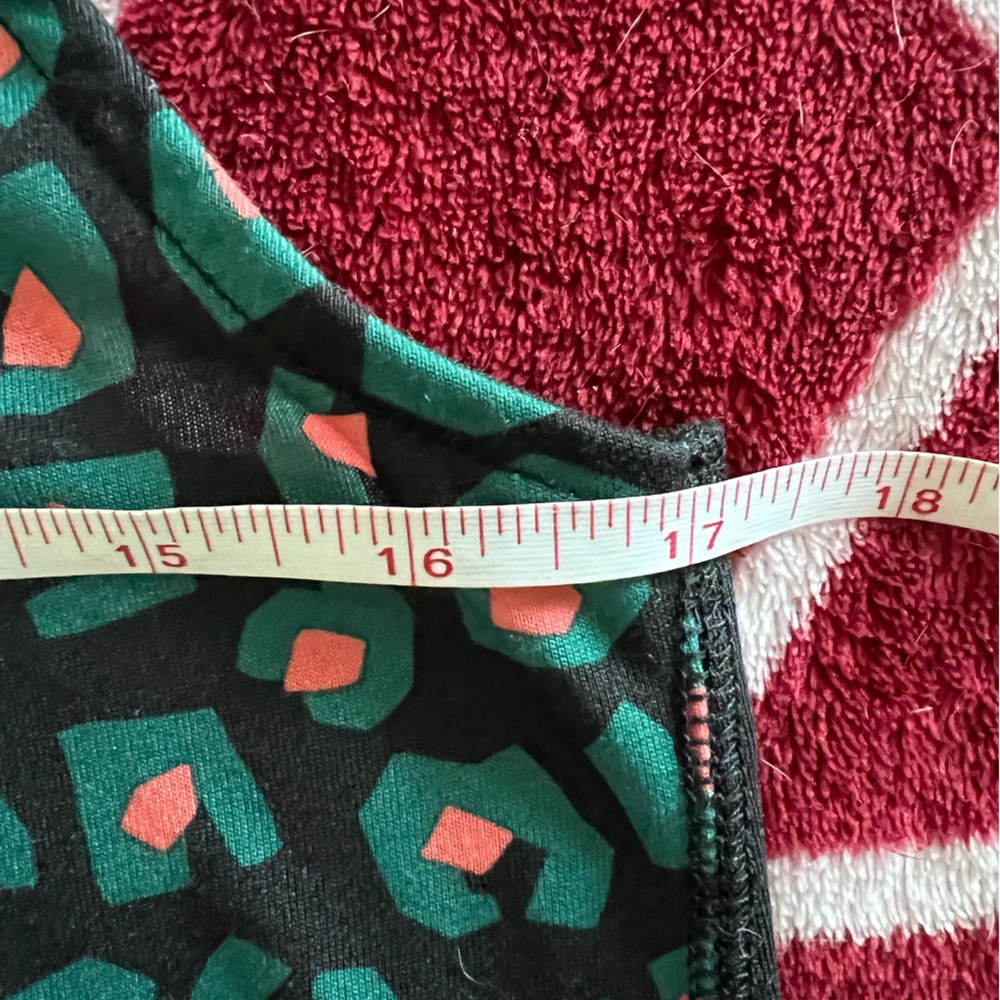 EUC Adidas Women's Graphic Tank Top - Small - Picture 8 of 8